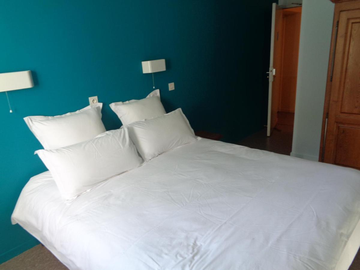 Auberge Des Genets D'Or Ranchal Bagian luar foto
