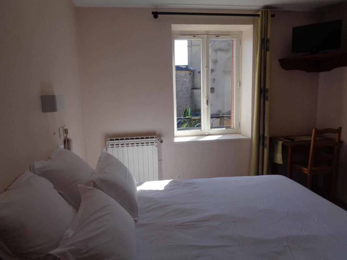 Auberge Des Genets D'Or Ranchal Bagian luar foto